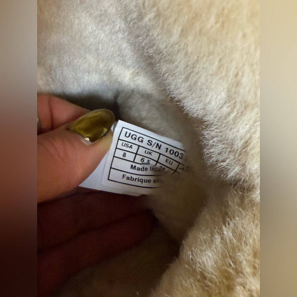 UGG Cream Fur Lined Boots - Picture 5 of 5